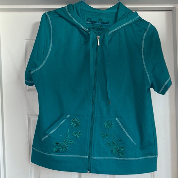 Onque Casuals Jackets & Blazers - Onque Casuals Turquoise Knit Top with 2 embroidered front pockets and hood $19